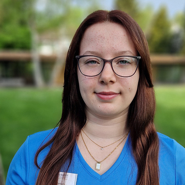 Kyra Peters, Physiotherapeutin